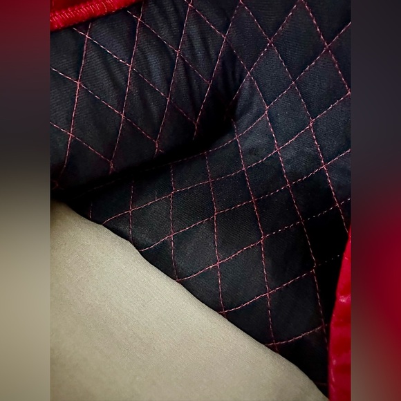 NWT ❤️ GRACIA - Gorgeous Hot Red Quilted Faux Leather Skirt 🔥 Large - Picture 16 of 16